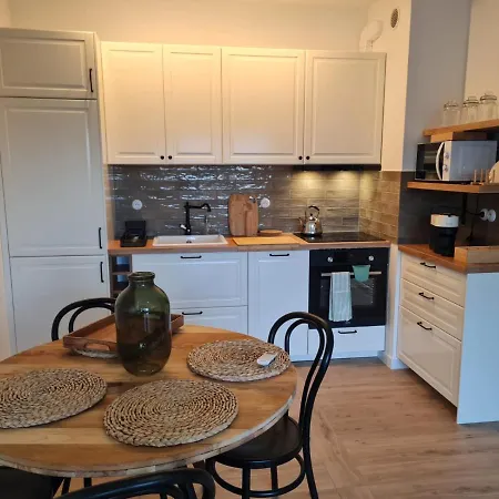 Apartment Forest - *